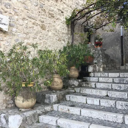 Excellent In A Great Location On The Cote D'azur *